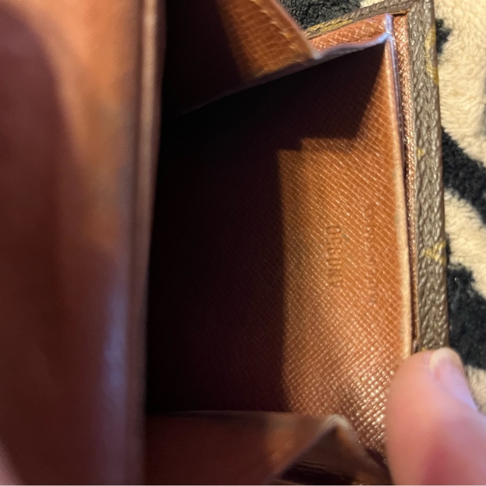 Louis Vuitton EUC Vintage Elise Dual Sided Compact Bifold Leather Wallet - Picture 9 of 13